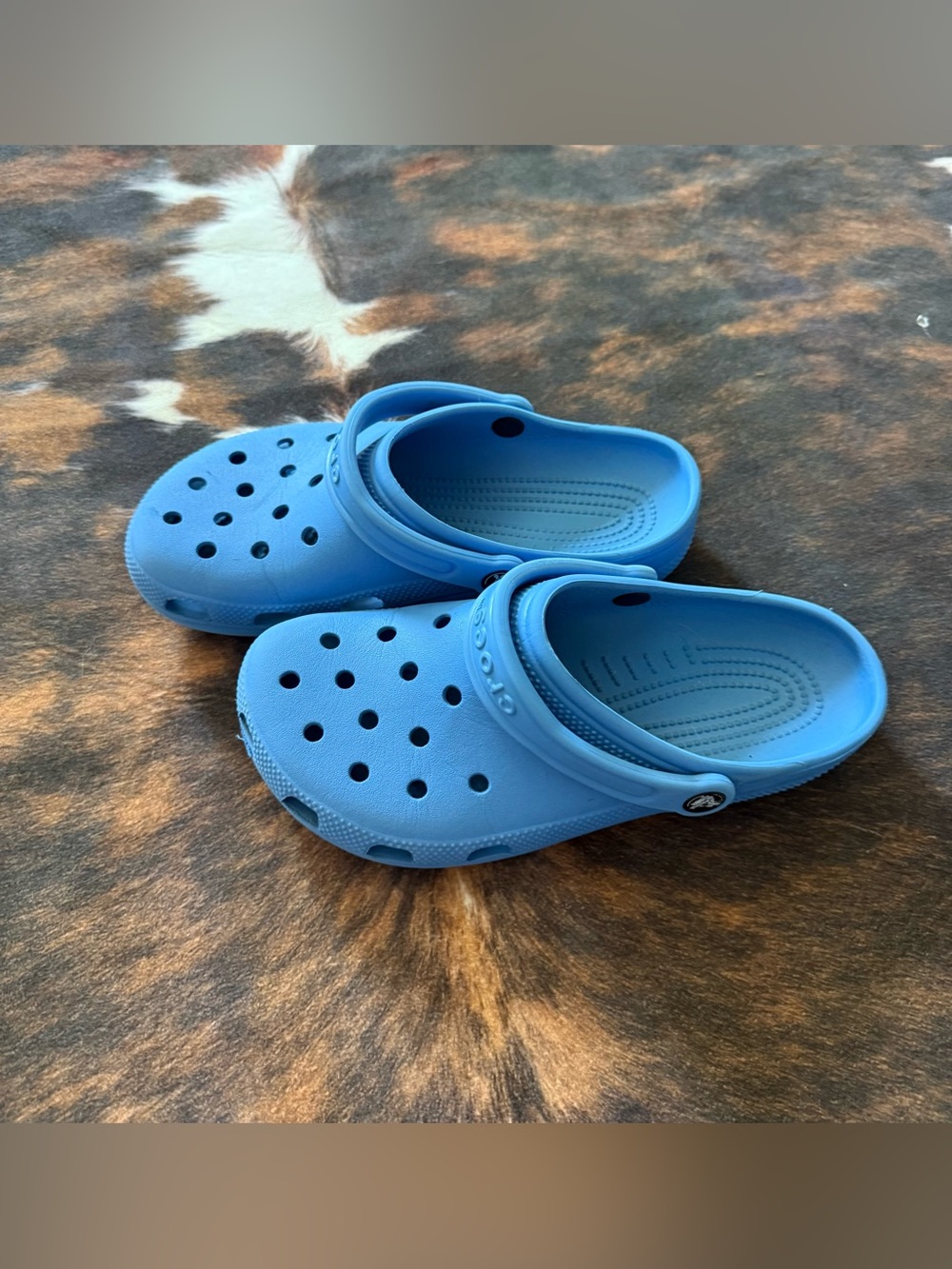 CROCS Classic Clog in Bright Blue